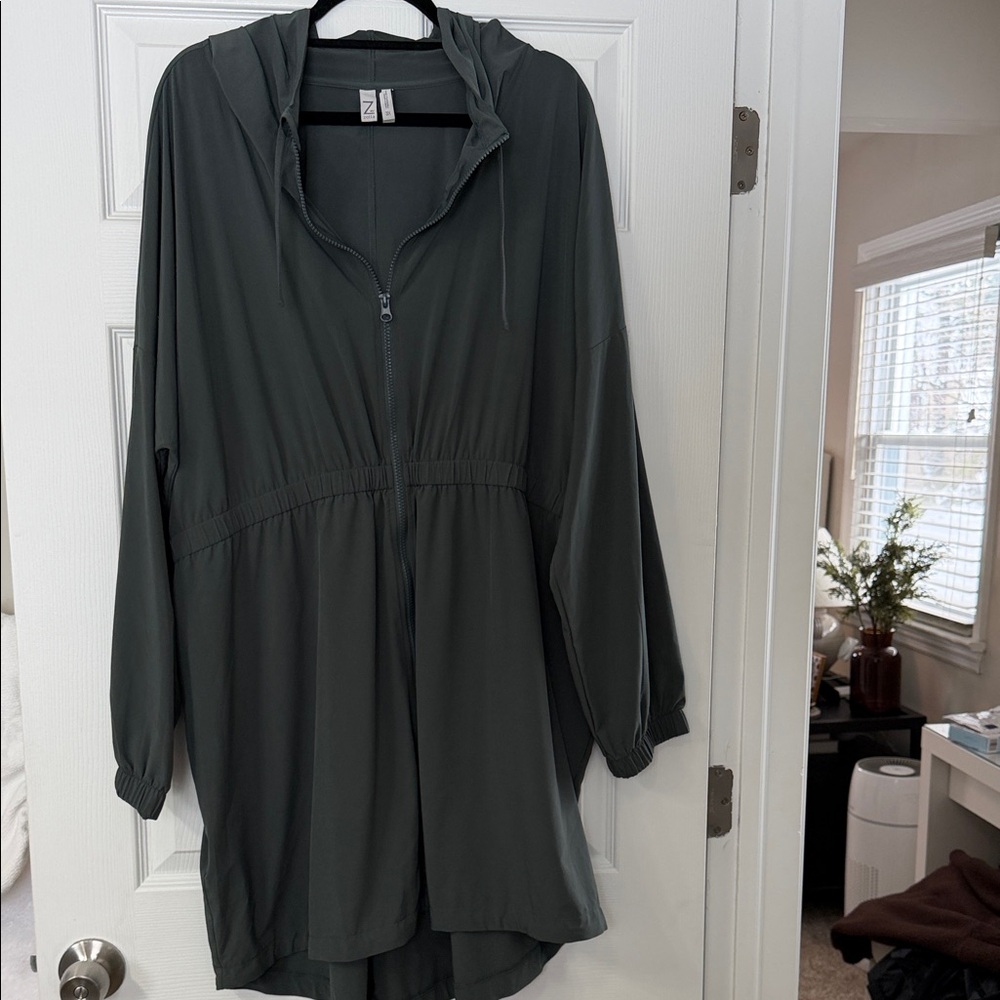 Z by Zella Dark Gray Hooded Jacket